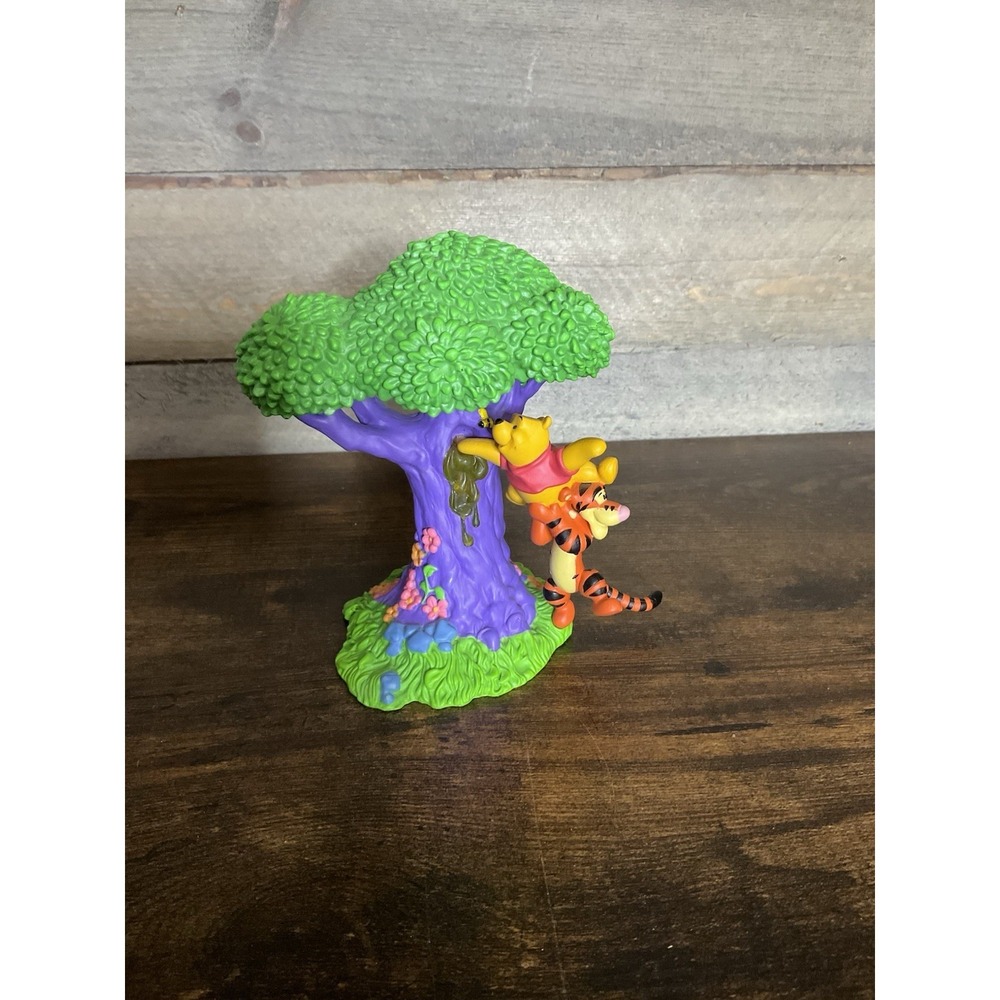 Winnie the Pooh & Tigger in the honey tree figure Applause Disney 5" Tall